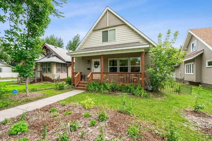 Property Photo: 1607 Thomas Avenue N MN 55411