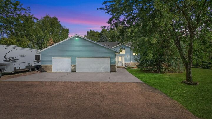 Property Photo: 310 D Scholten Drive MN 56173