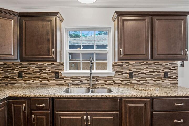 Property Photo: 3338 Falls Drive TX 75211