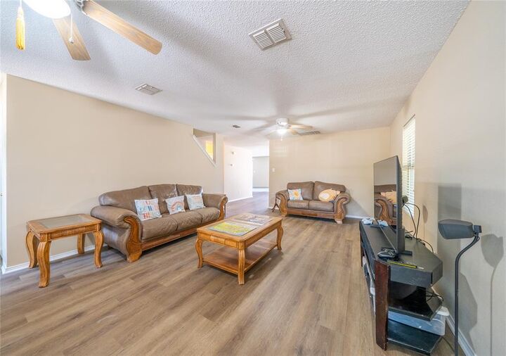 Property Photo: 2405 Chestnut Drive TX 75068
