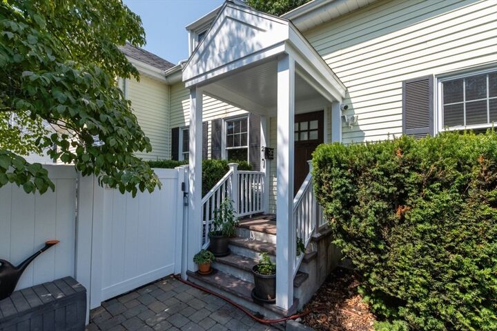 Property Photo:  43 Brown St 2  MA 02453 