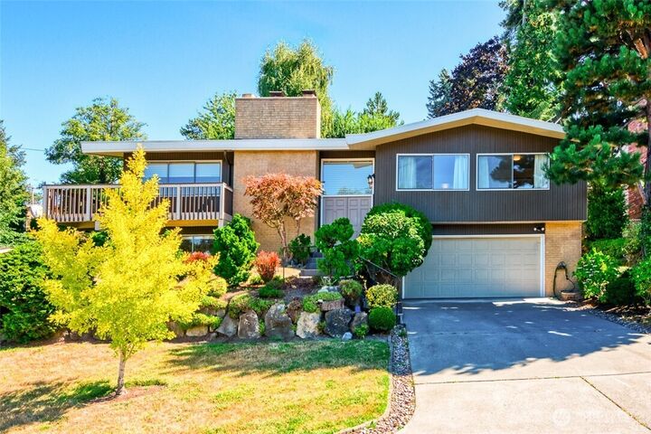 3736  79th Avenue SE  Mercer Island WA 98040 photo