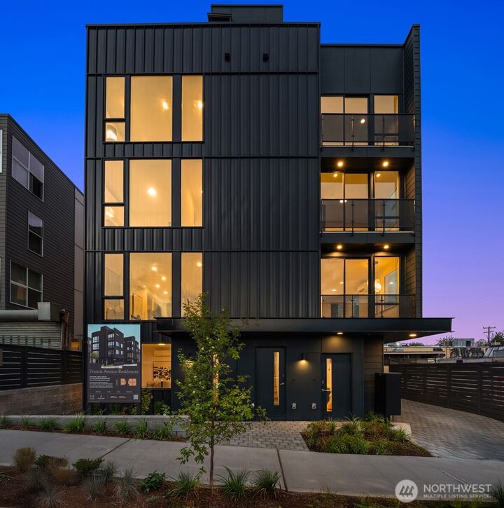 3606  Francis Avenue N  Seattle WA 98103 photo