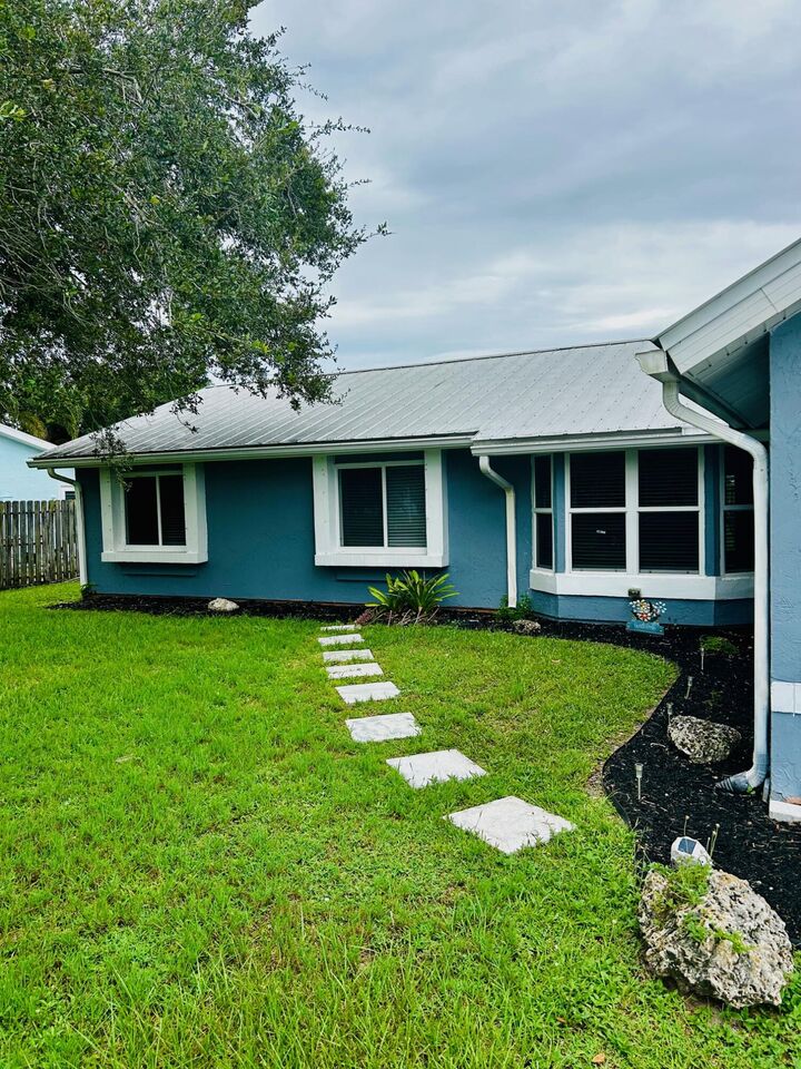 Property Photo:  1974 SE Tiffany Avenue B  FL 34952 
