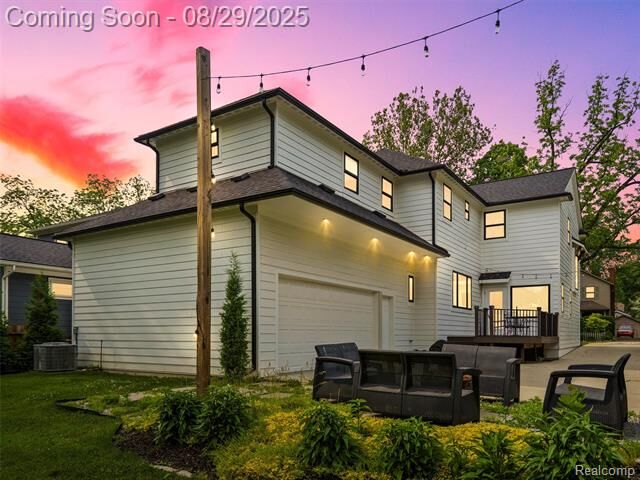 Property Photo:  913 Roselawn Drive  MI 48307