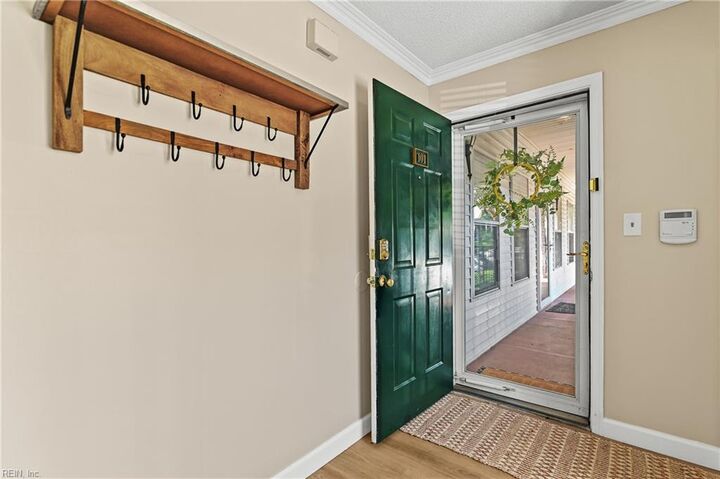 Property Photo:  201 Westover Ave 101  VA 23507 