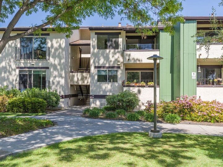 Property Photo: 777 San Antonio Road 93 CA 94303