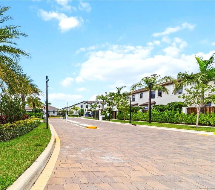 15927 SW 2nd Pl  Pembroke Pines FL 33027 photo