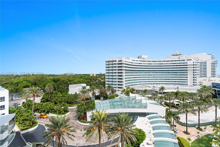 Property Photo:  4391 Collins Ave 803  FL 33140 