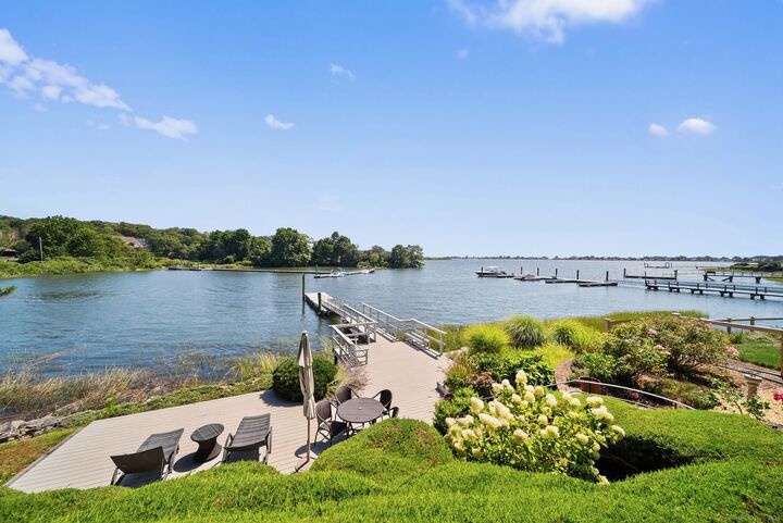 Property Photo: 15 Burritts Landing North CT 06880