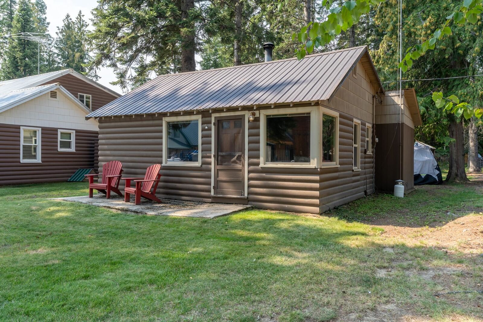 Property Photo: 204 S Granite Bay Rd ID 83848