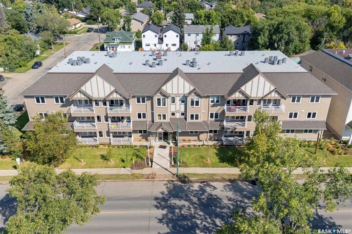 Property Photo: 318 108th Street W 209 SK S7N 1P8
