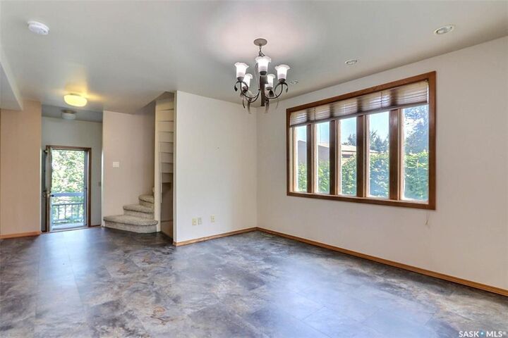 Property Photo:  407 18th Street W  SK S6V 4A4 
