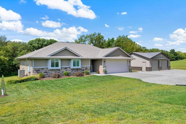 Property Photo: 63004 250th Street IA 51534
