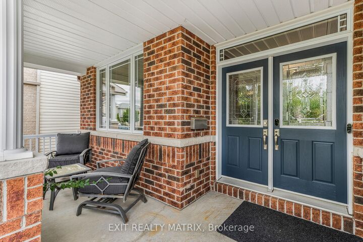 Photo de la propriété:  352 Oakcrest Way  ON K4A 0S5 