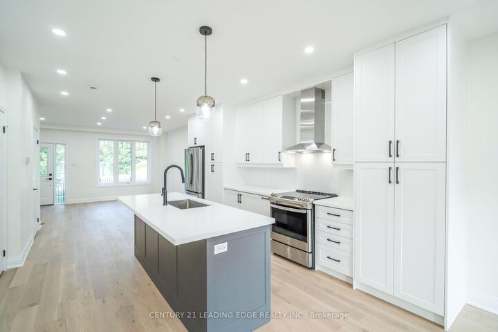 Property Photo: 22 Milroy Lane ON L6B 1B5