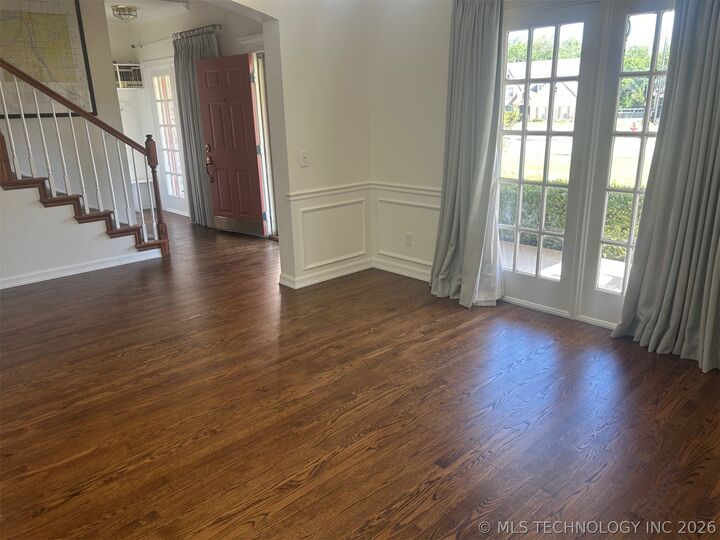 Property Photo:  6912 E Galveston Street  OK 74014 