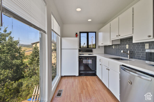 Property Photo: 4553 Balsam Dr UT 84098