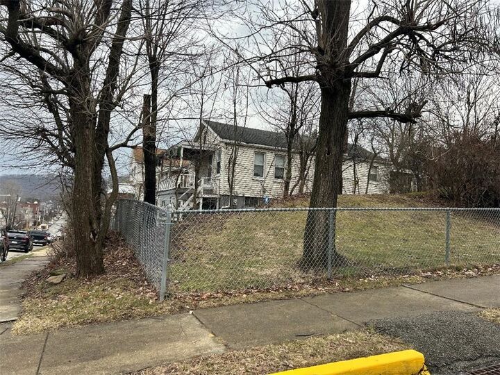 Property Photo:  204 2nd Street  PA 15085 
