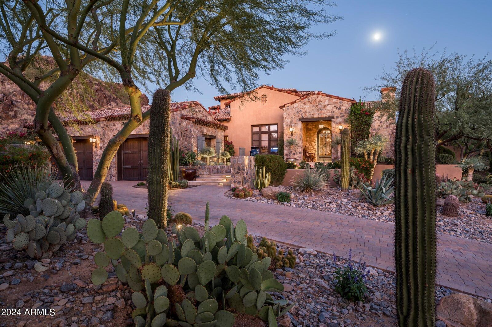 Property Photo:  18651 N 101st Place  AZ 85255 