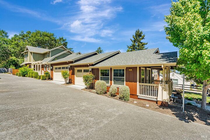 830 Litchfield Avenue  Sebastopol CA 95472 photo