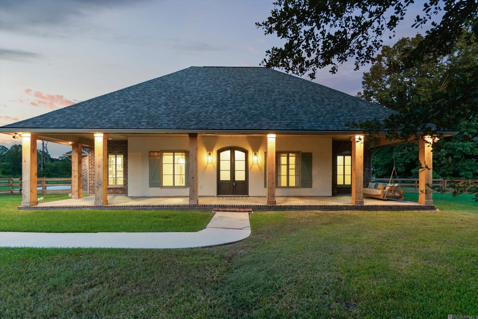 Property Photo: 25560 Oak Hill Rd LA 70726