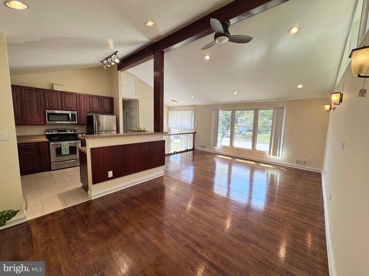Property Photo: 5005 Gainsborough Drive VA 22032