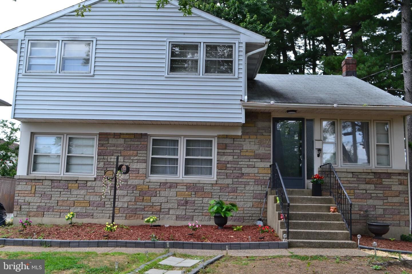 Property Photo:  4817 Caroline Avenue  NJ 08109 
