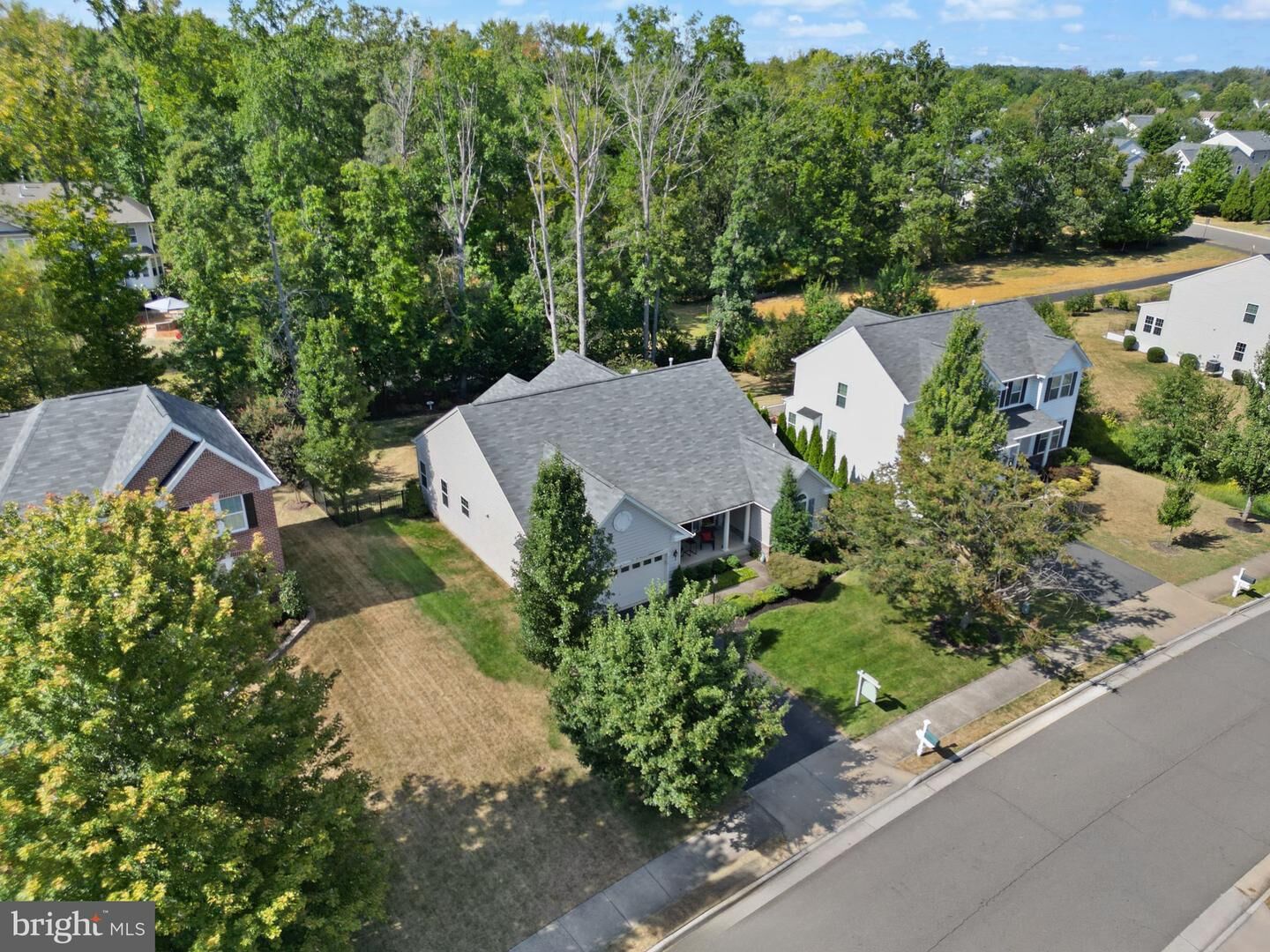 Property Photo:  3418 Crew Court  VA 20187 