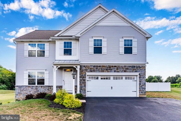 Property Photo: 25 Eldon Lane PA 17015