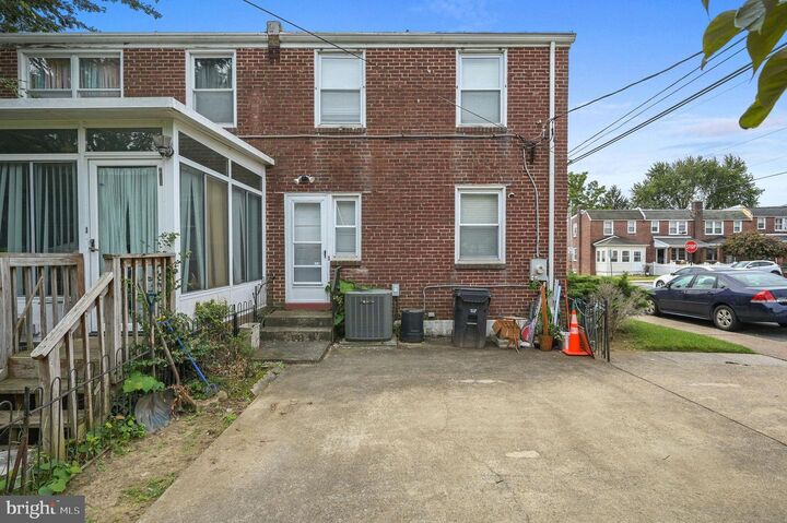 Property Photo: 2735 W Third Street DE 19805