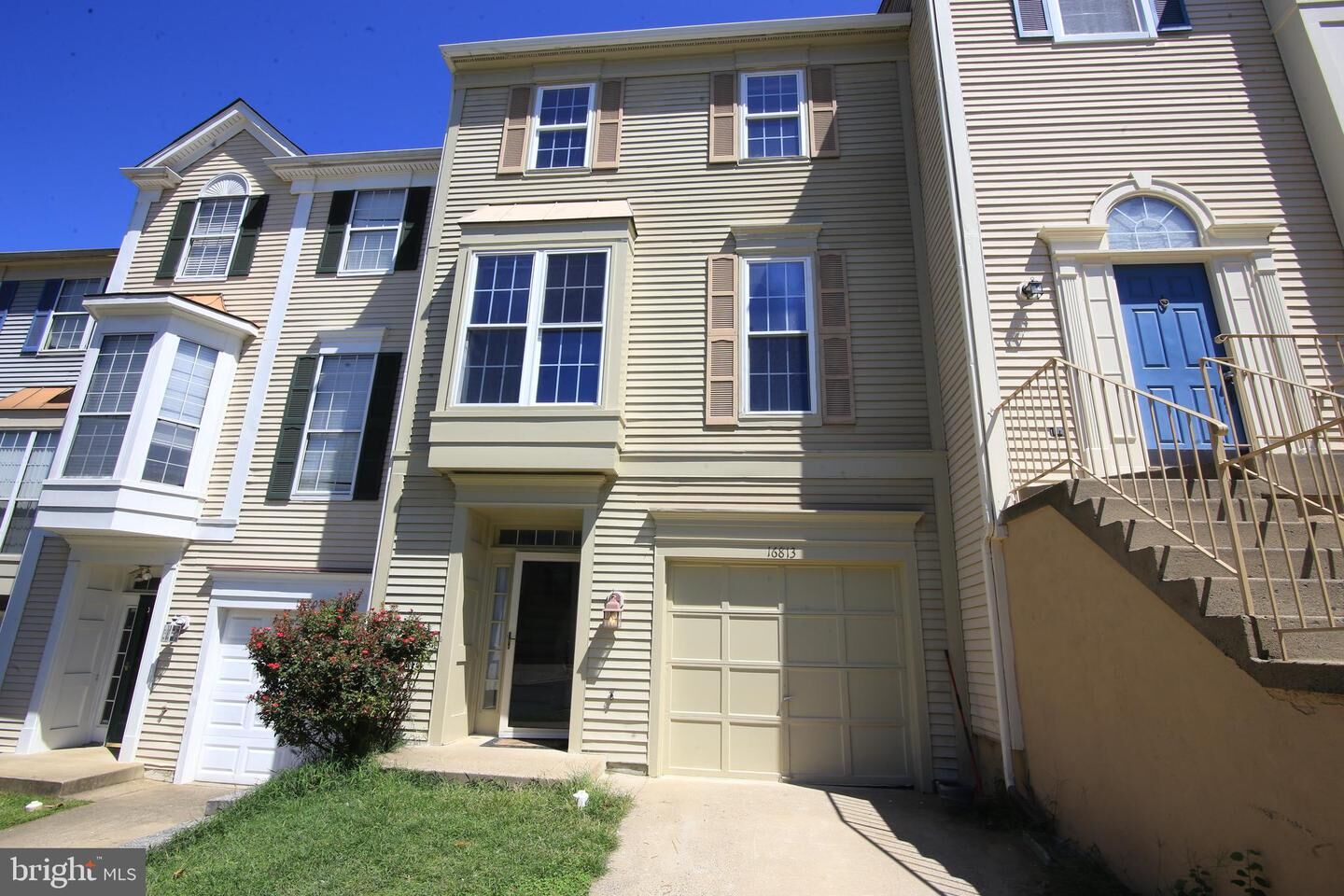 Property Photo: 16813 Miranda Lane VA 22191