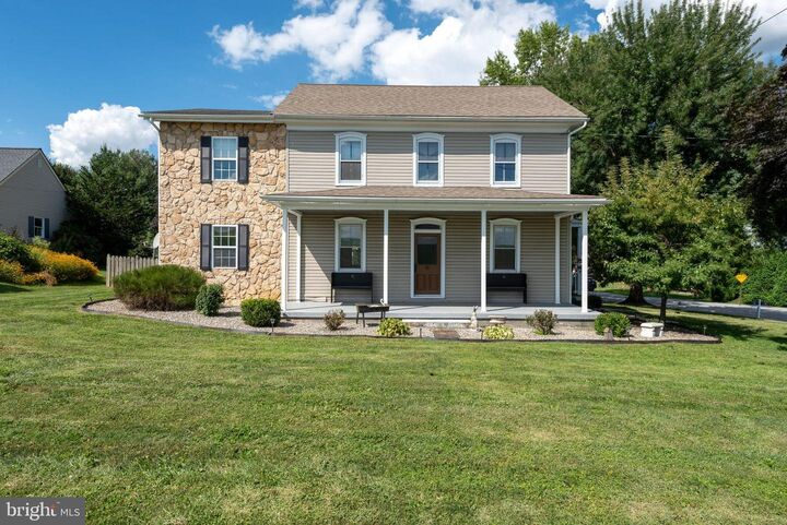739 Village Road  Lancaster PA 17602 photo