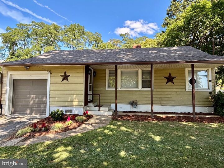Property Photo: 435 Rosedale Avenue PA 17057
