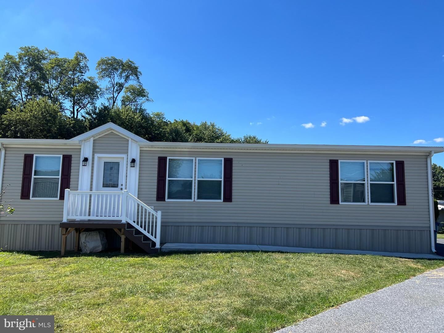 Property Photo: 32 Hazel Circle PA 17050