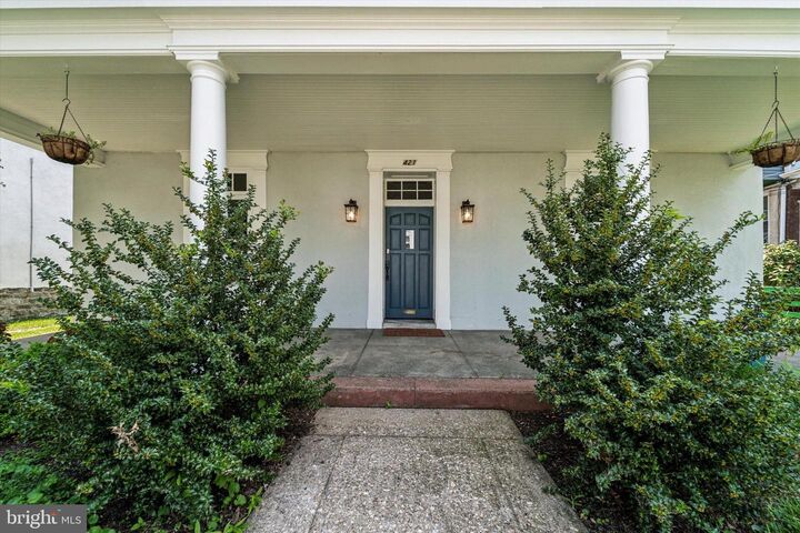 Property Photo: 421 Green Lane PA 19128