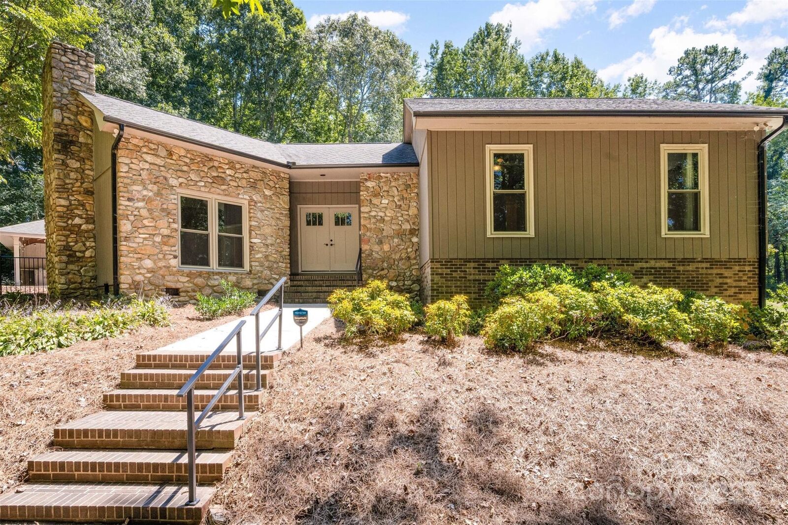 Property Photo:  761 White Oaks Road  NC 28115 