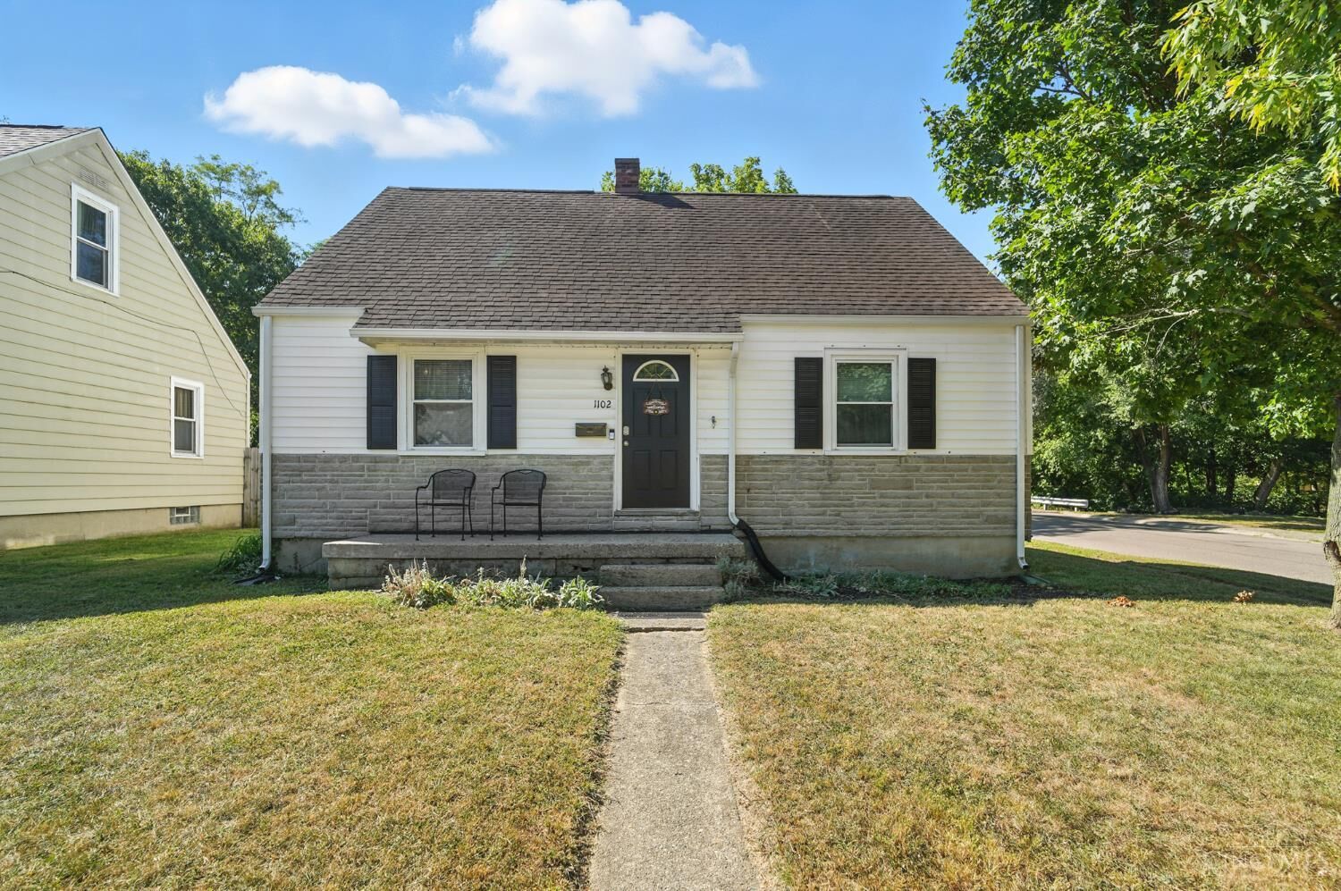 Property Photo:  1102 E Lindsey Avenue  OH 45342 