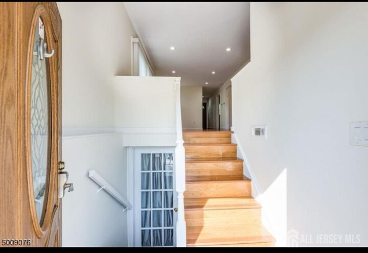 Property Photo:  265 Correja Avenue  NJ 08830 