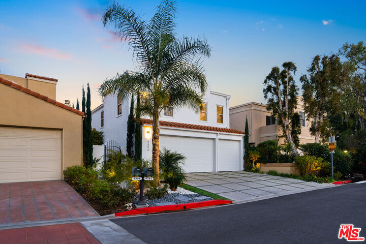 Property Photo: 4392 Park Paloma CA 91302