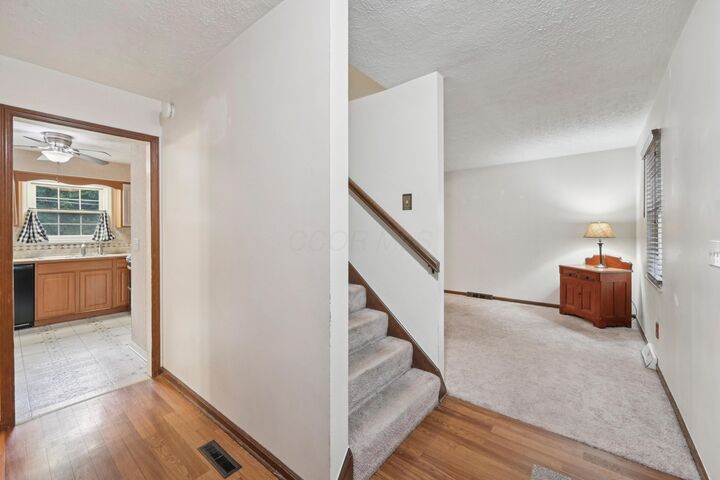 Property Photo: 11774 Kennington E Square OH 43147