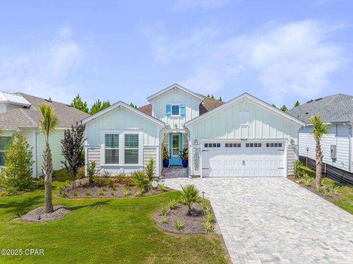 Property Photo: 9315 Escape Avenue FL 32413