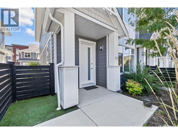 Property Photo: 115 Wyndham Crescent 12 BC V1V 1Z2