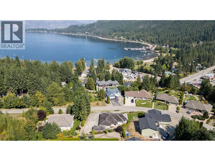 Property Photo: 2670 Doebert Road BC V0E 1H1