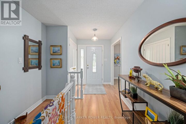 Property Photo: 1031 Griffith Street ON N6K 3Y7