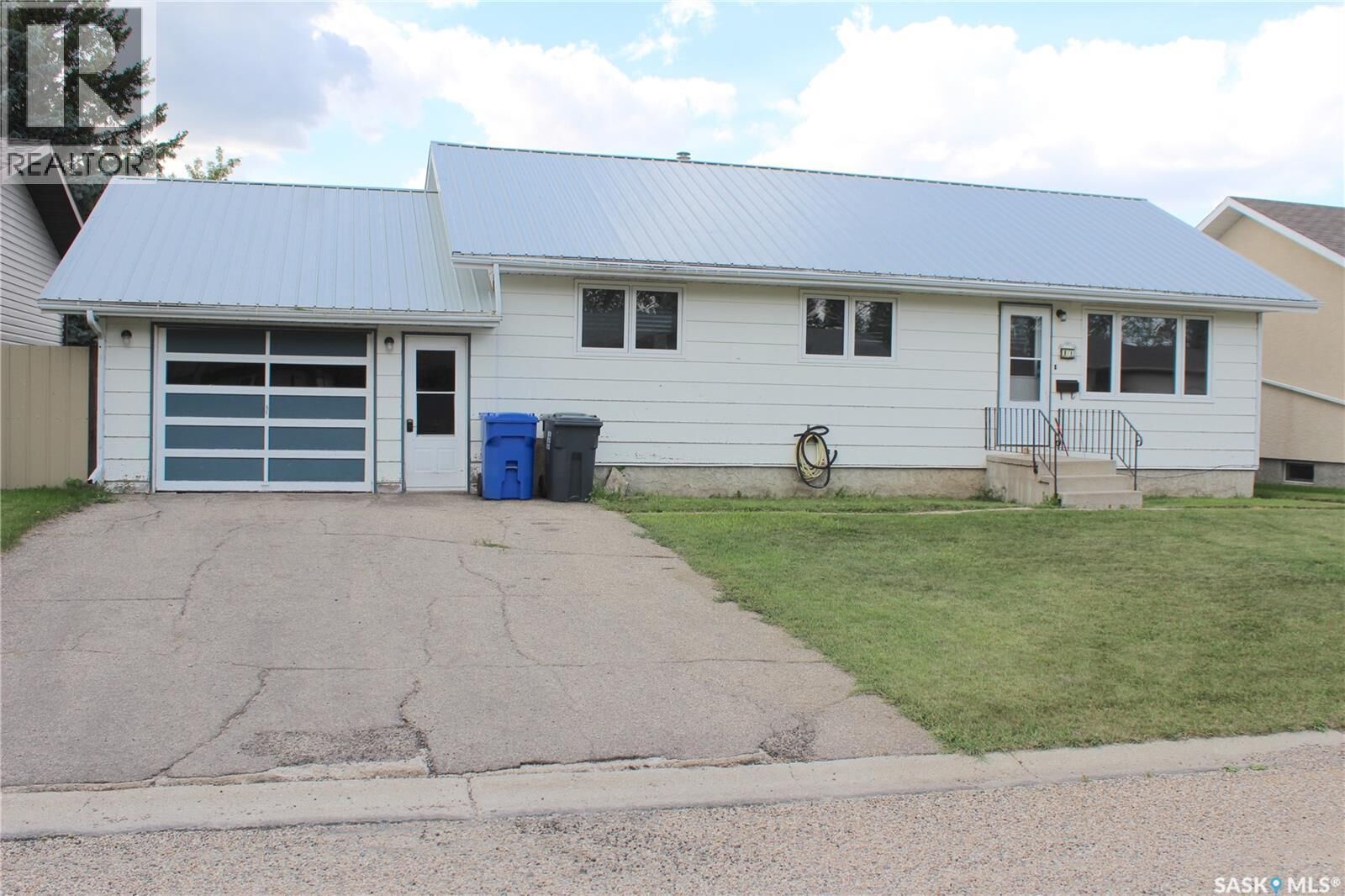 Property Photo: 14 Sharp Street SK S0A 3V0