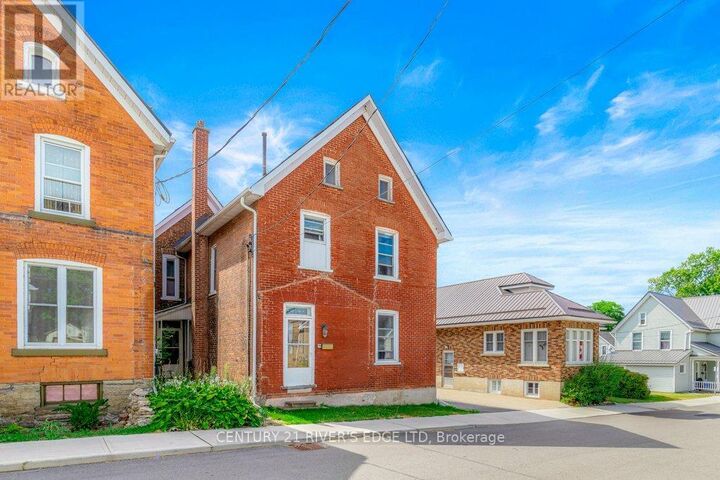 Property Photo:  74 Garden Street  ON K6V 2C5 