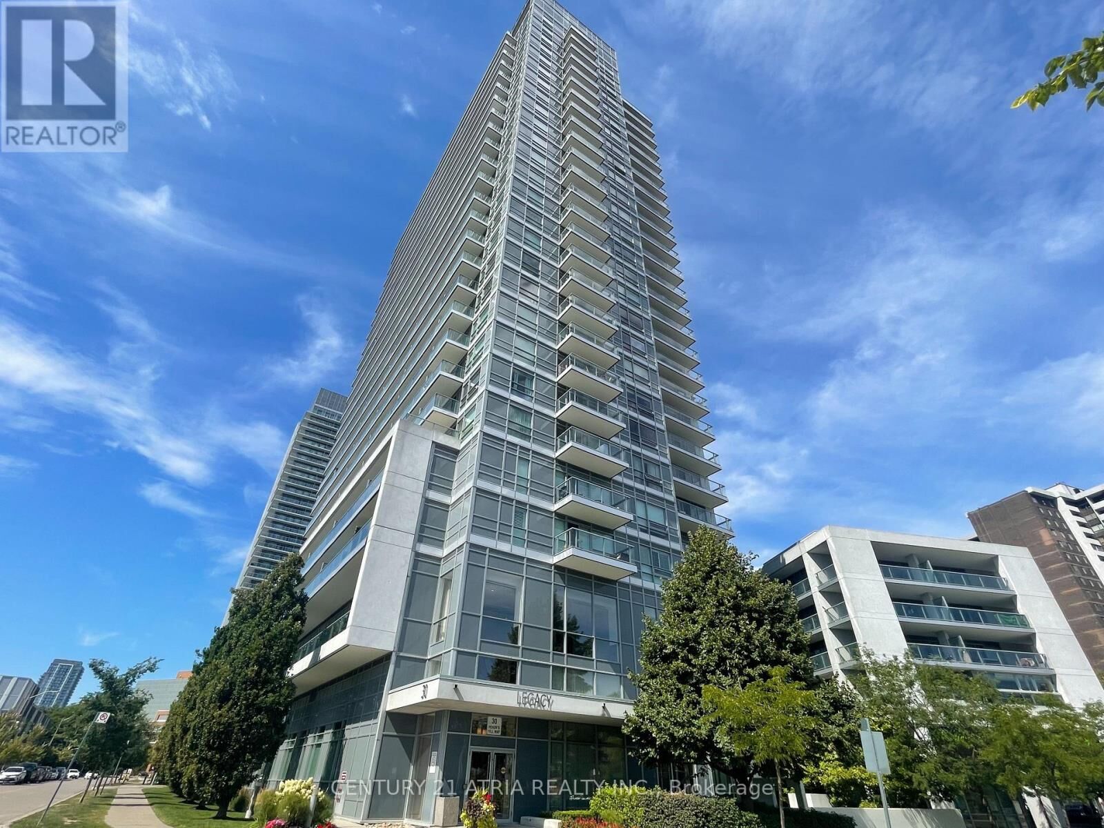 Property Photo:  30 Herons Hill Way North 1504  ON M2J 0A7 