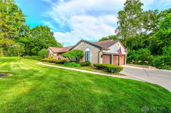 Property Photo: 256 E Rahn Road OH 45429