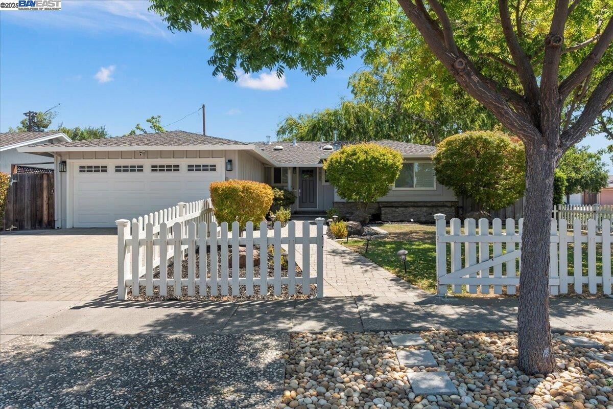 Property Photo: 5050 Trenary Way CA 95118